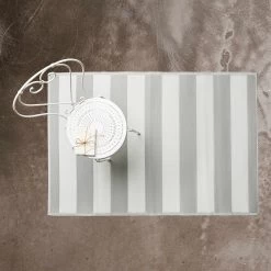 In- & Outdoor-Teppich Streifen L 180 X B 120cm COLOUR CLASH In Grau 13 In- & Outdoor-Teppich Streifen L 180 X B 120cm COLOUR CLASH In Grau -Butlers butlers in and outdoor teppich streifen l 180 x b 120cm colour clash in grau 3
