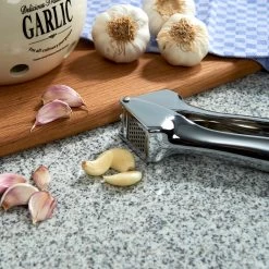 Knoblauchpresse MENUETT In Silber -Butlers butlers knoblauchpresse menuett in silber 3