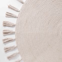 Teppich Mit Quasten Ø110cm ALL NATURE In Creme -Butlers butlers teppich mit quasten o110cm all nature in creme 4